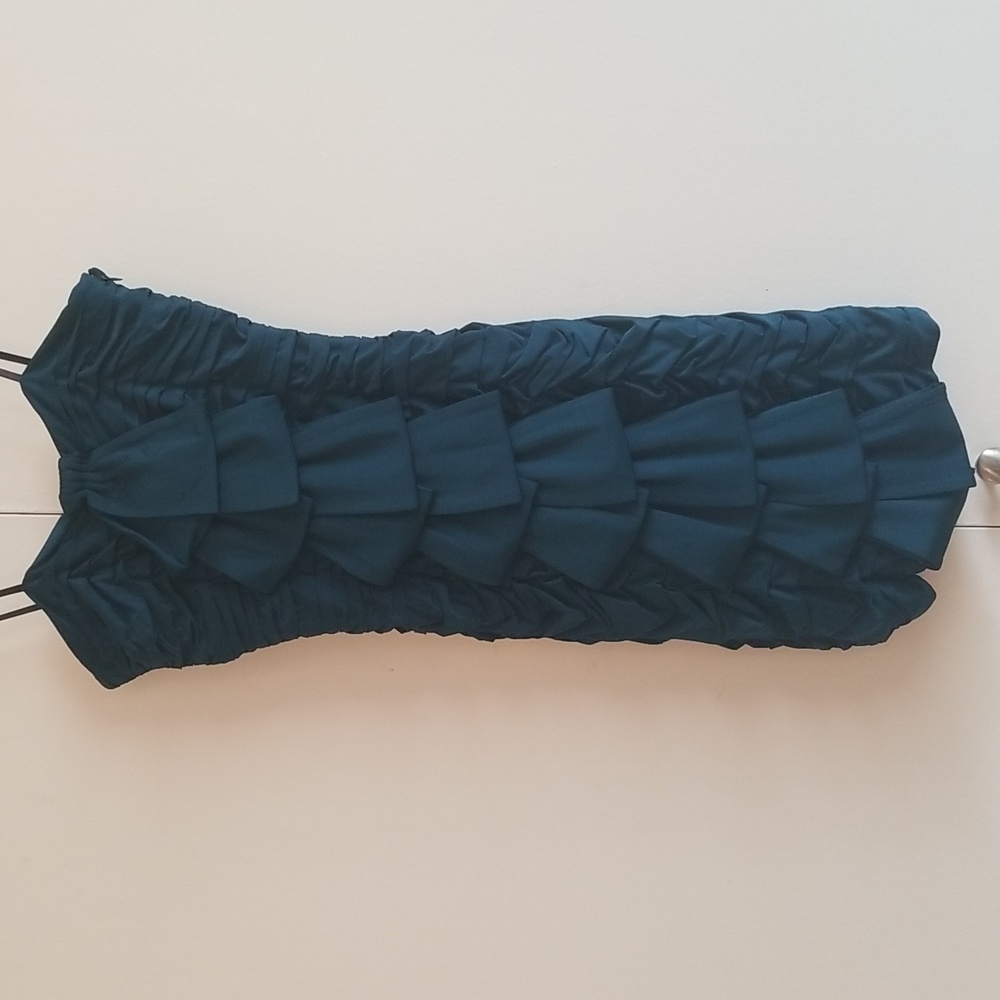 Laundry by Shelli Segal dress